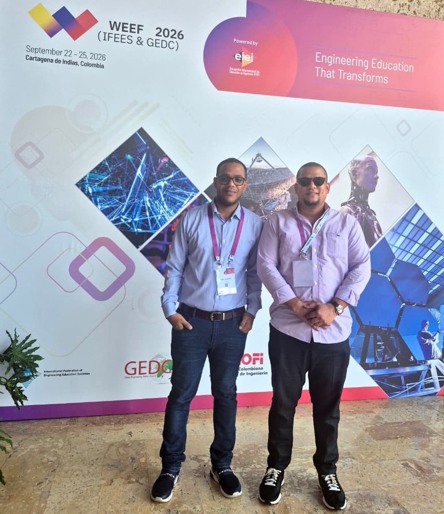 Darío Alexander Ramos Decano Fac Ing - Carmelo Monegro Sosa Director Esc de Ing Civil UCE